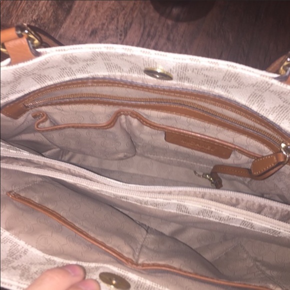 Michael Kors Bag - Picture 4 of 4